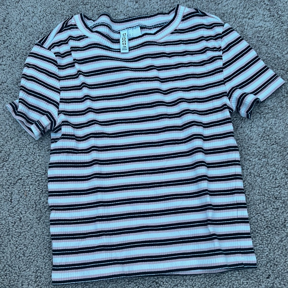 H&M Stripped Ribbed Tee